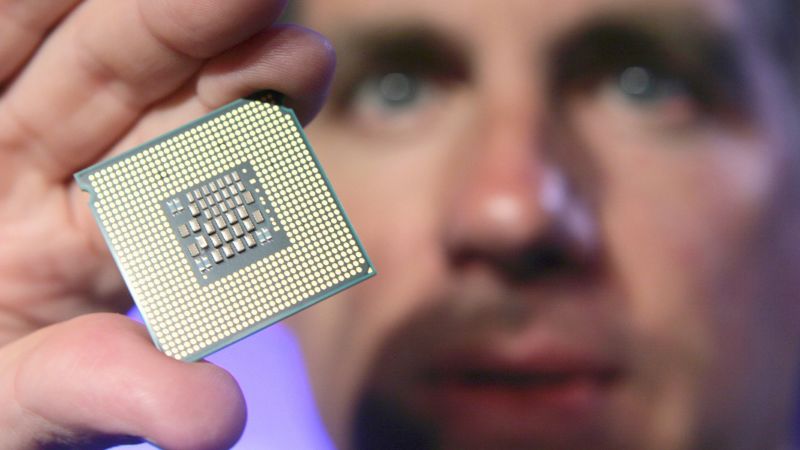 microprocessors vulnerable to meltdown and spectre exploits